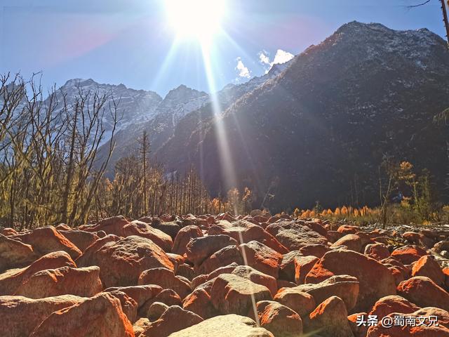 #阿坝头条#理小路，有人称之为川西的独库公路