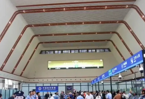 国庆机票不降反涨，热门城市一票难求，快来看看怎么买