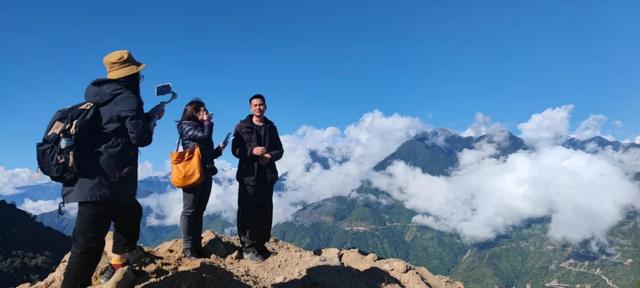 比格林童话更美！墨脱这个村坐拥雪山茶园秘境