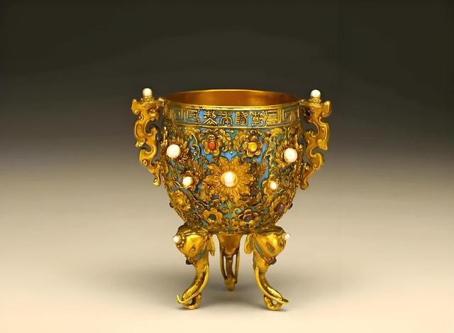 北京故宫价值几何？如果想买下来，全球富豪的财产加一起够买吗？