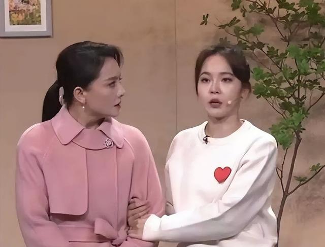 不到1天，央视2次发文宣布春晚新举措，网友：这次终于要听劝了