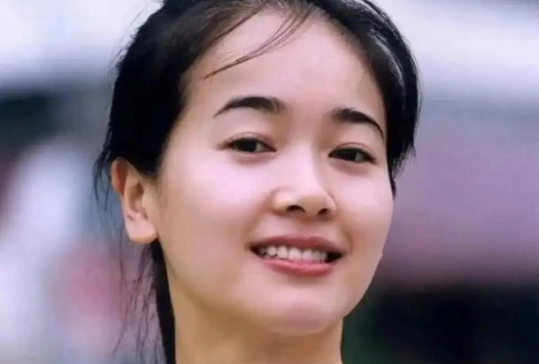 谁也没想到，被传“风流成性，绯闻不断”的左小青，如今成了这样