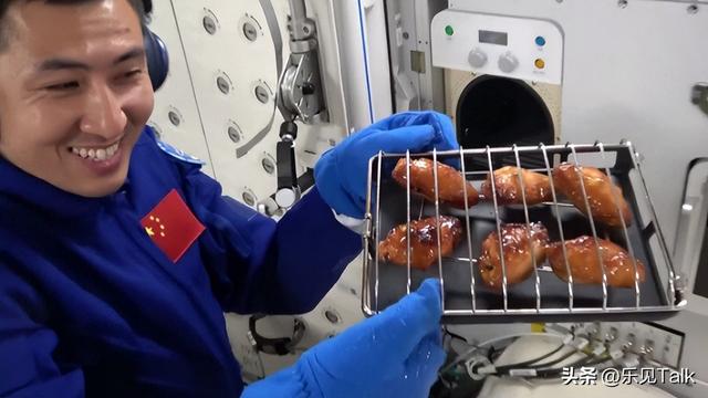 万众瞩目！神舟二十返航生变，全球在猜测，中国救援到底需要多久