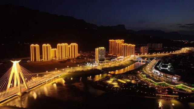 月满青泥河，灯候远方客——成县双节夜游全攻略