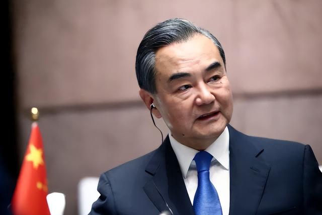 高市仍不死心！中方发出最后警告，中日爆发战争的可能性有多高？