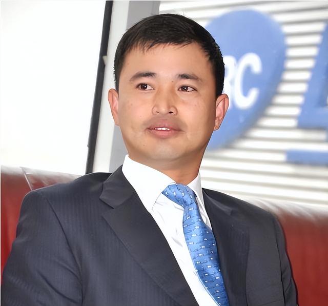 完美离场，北京一家5口完美套现24亿，临走前又坑了国资一把