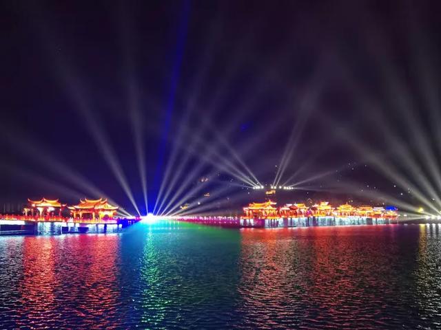 广济桥灯光秀 潮州的历史与浪漫