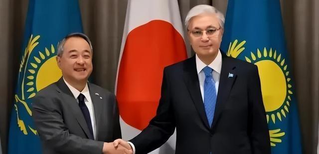 中俄美集体反对，48小时美国2次警告，石破茂：高市在自寻死路