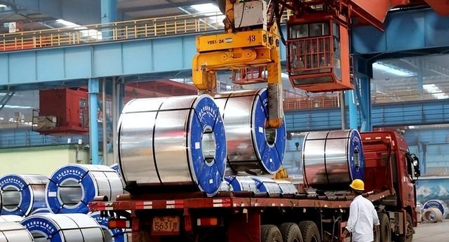 中国三兄妹仅用四年，财富飙至近2000亿，再造一个世界500强！