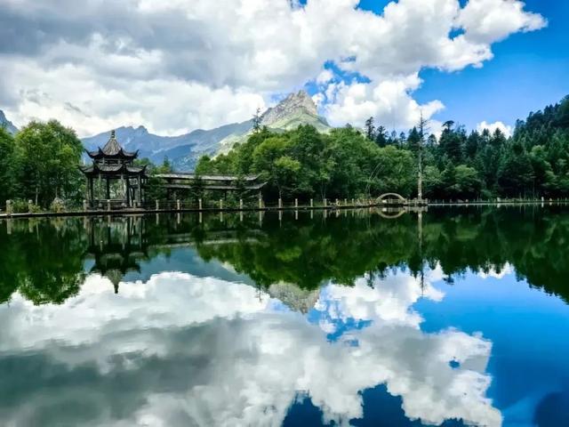 避暑胜地·康养宕昌｜官鹅沟爆氧！30000+负离子的“中国爱情谷”！