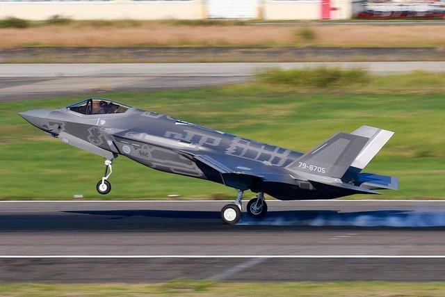丹麦硬刚美国！45亿再购F-35，特朗普霸权行径引不满