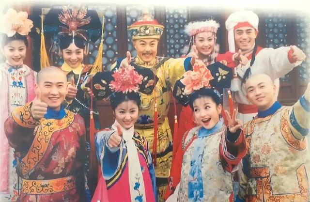 拔出萝卜带出泥！49岁赵薇近况再曝，事业婚姻双失败，丑闻太恶劣