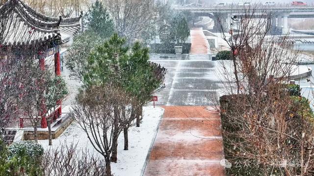 垣曲县迎来2025年入冬首场降雪 山城雪景成为“冬日限定”