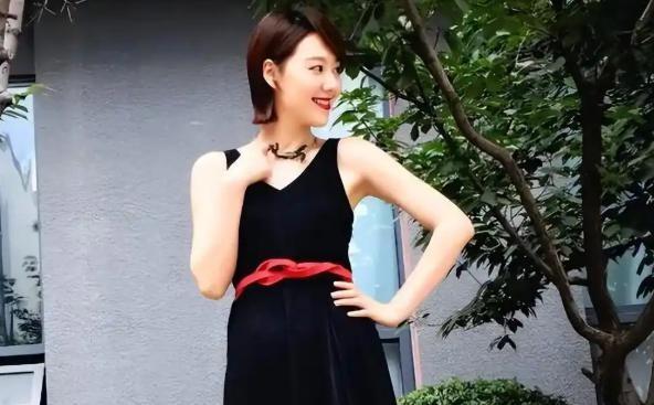 讨好大佬，陪睡上位，遭央视“开除”，她身上的标签哪个才是真的