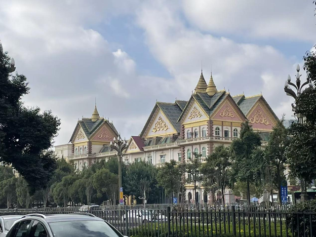 游历雅记：春之城 花之都 初冬游昆明