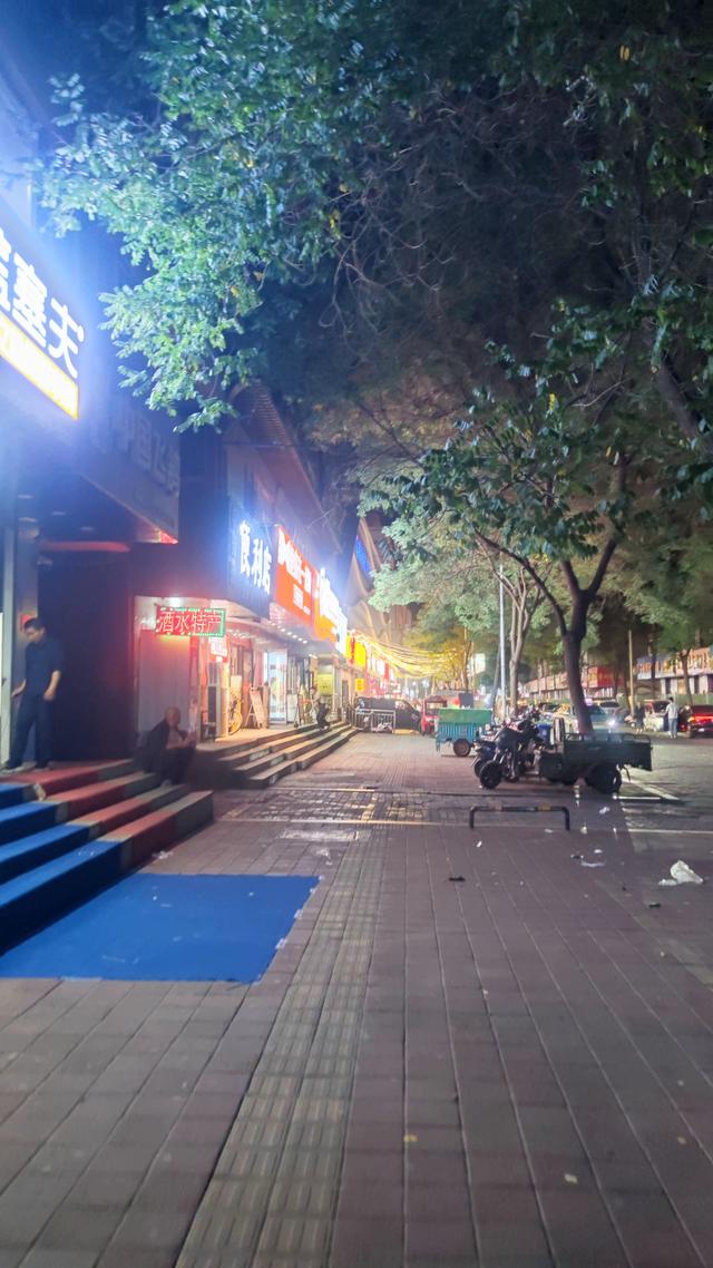 第一次来银川，毫无目的瞎逛一天