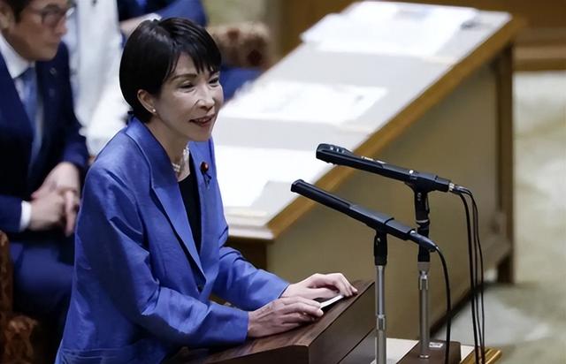 谈不拢就打，中国正式下达第77号令，对日涨价开始	，高市故作镇定