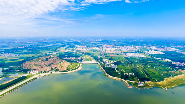 这里不光有风筝，还坐落着山东第一大水库