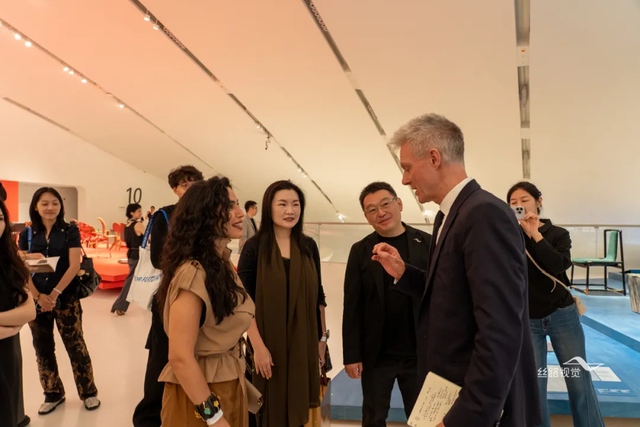 大湾区设计文化新地标：深圳湾文化广场开幕试运营