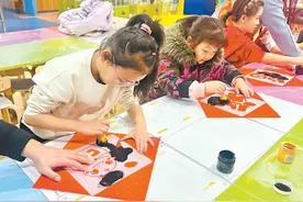 来乌鲁木齐市科技馆品科普“大餐”图片
