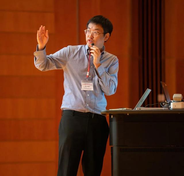 香港大学​让“运算噩梦”变为技术突破！