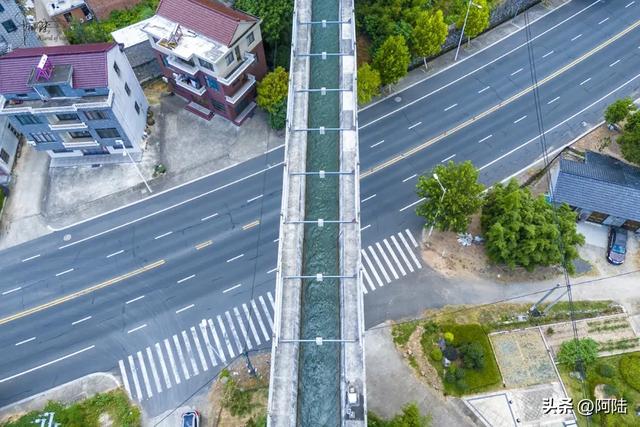 水从天上过,至今仍在使用的“红旗渡槽”太壮观了,堪称台州一绝