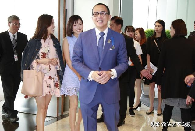 2909亿身家有何用？97岁的李嘉诚无力回天，两个60岁儿子已成心病