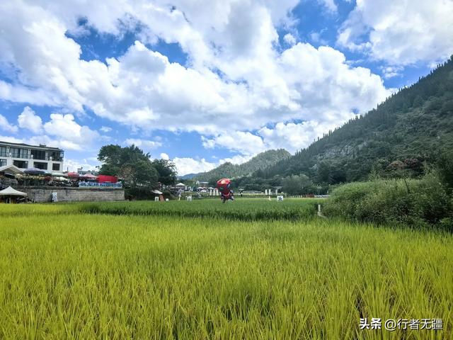 多彩贵州自驾游之黔西南州兴义篇：万峰林与马岭河峡谷的山水交响
