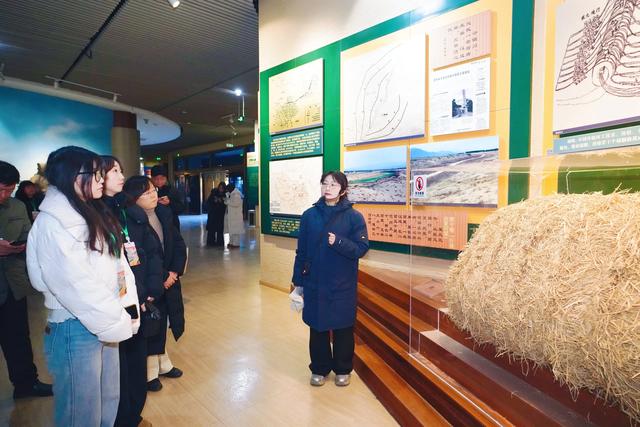 黄河穿峡，古渠流韵——宁夏青铜峡的千年水利传奇