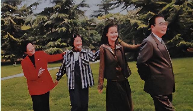 李鹏总理有多帅？1965年和两个儿子的合影	，他长相出众，气质不凡