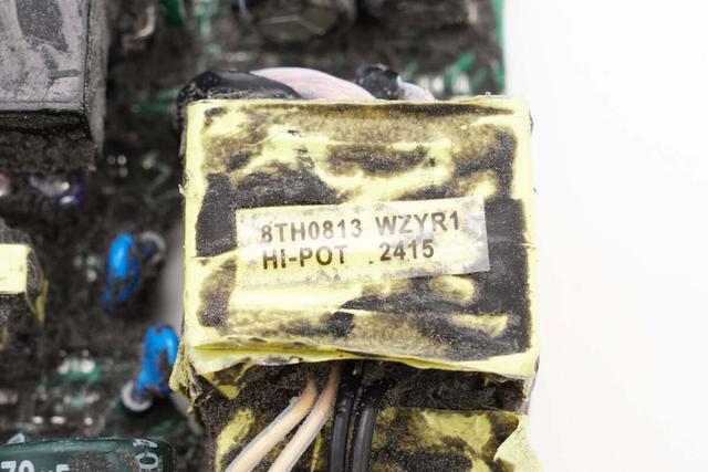 非大型切割机搞不定这大块头！九号1080W ebike新国标充电器拆解