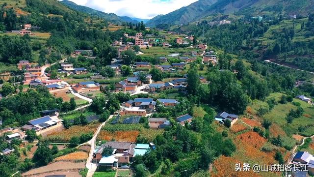 四川这座袖珍县城，因盛产美女得名，你知道它吗？