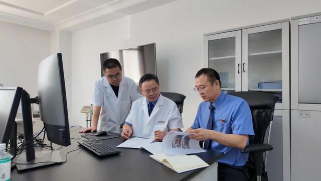 推妻入海骗保男子已被执行死刑，检察官披露案件细节：男子催要死亡证明反对尸检，死者儿子与男子达成......