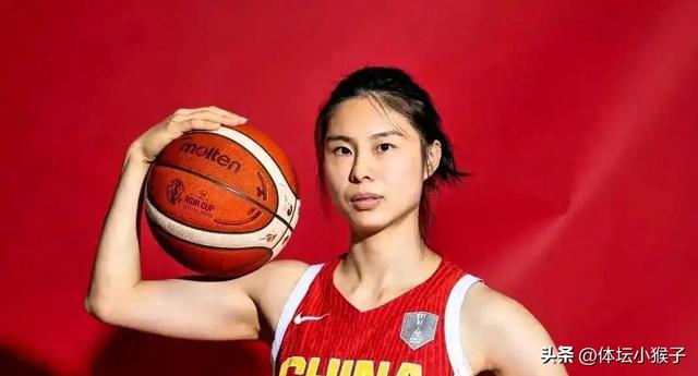 中国女篮5分险胜！王思雨狂砍21分，宫鲁鸣点名表扬，太需要李梦 第3张