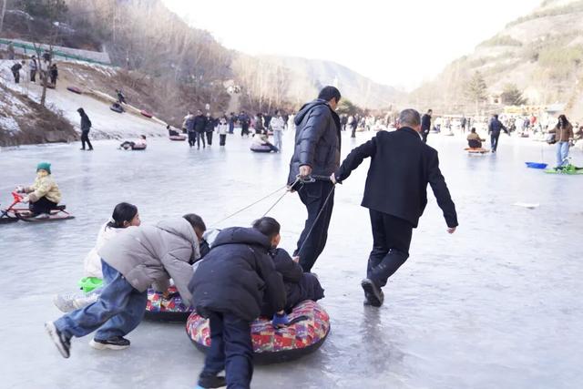 陇南，在冰瀑与雪野之间。