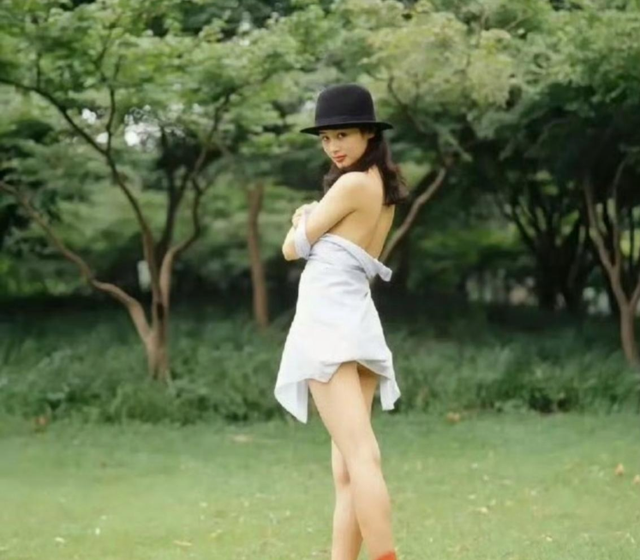 长得太美被导演占为己有？4年后生下大明星儿子，16岁开始争光了