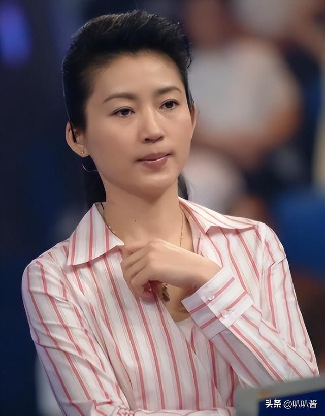 “余生好好走”，57岁央视主持王小丫，曾在病床上的留言引人泪目