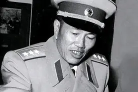 四野猛将如云，不讲资历仅凭军功，哪几位有资格成为五虎上将？图片