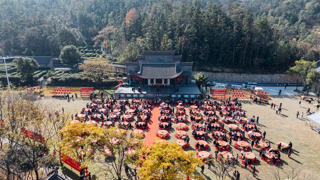 看馋了！野村谷千人年猪宴，预订来吃肉！