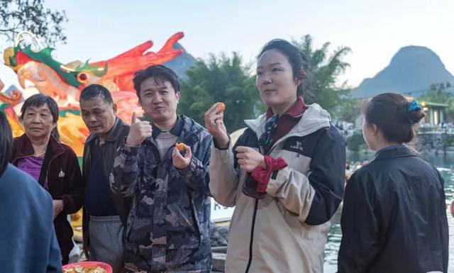 金龙巡游映夜江 金桔飘香启新程 | 阳朔金龙巡游暨金桔礼遇专场活动举行