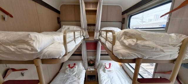 武汉首发移动酒店专列：退休族出游太舒心，一站式看遍大好河山