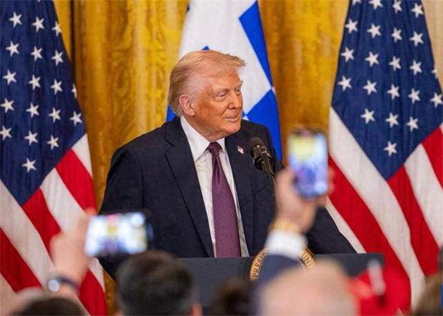 美大使通知中方，交出港口，否则后果自负，中国对美大豆采购停滞