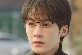 癫剧《滤镜》开播，差评铺天盖地，檀健次李兰迪颜值掉线？图片