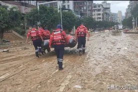 一度失联！洛阳神鹰救援队连夜开车赶至贵州榕江抗洪一线，到达即刻展开救援！当地人：榕江人民谢谢你们图片