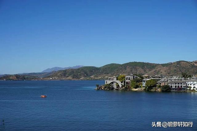 云南两大高原湖泊，滇池和洱海哪个大？
