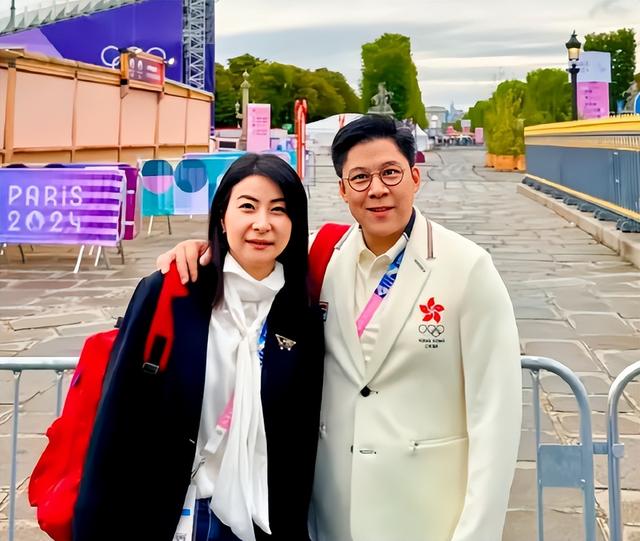 央视对郭晶晶的称呼变了，三字之差释放强烈信号，霍震霆全说对了