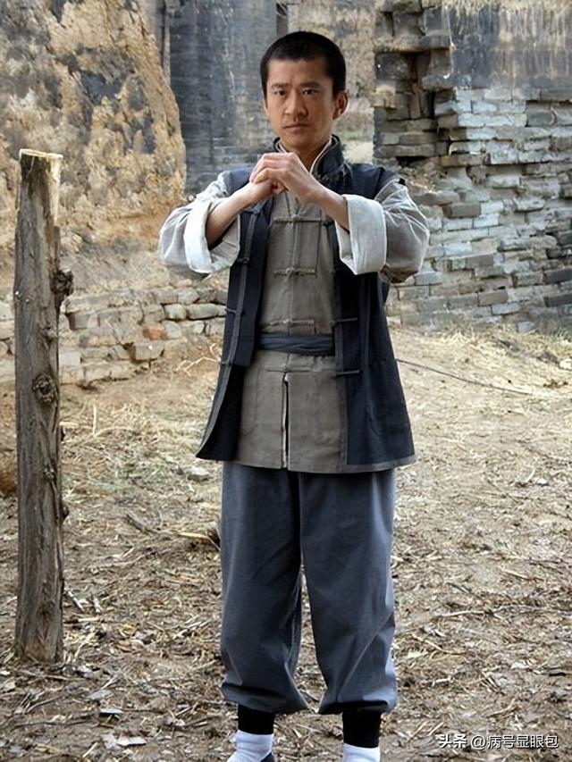 一个贪财一个好色！老夫少妻的“残酷”在42岁李嘉明身上应验了