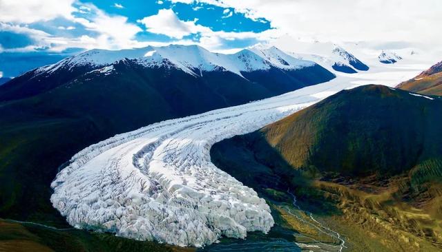 中国最长国道有多牛? G219: 我串联4省、守护边疆, 能见证7个气候带