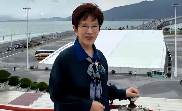 洪秀柱刚观礼完9·3阅兵，岛内支持度大反转，台当局矛头对准新北