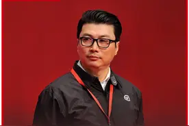 王卫焦虑，盯上零售图片